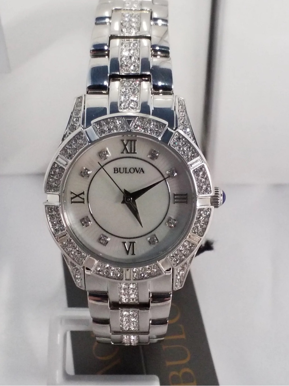 🌺🌸Ladies Bulova Stainless Steel Crystal Quartz Watch🌸🌺